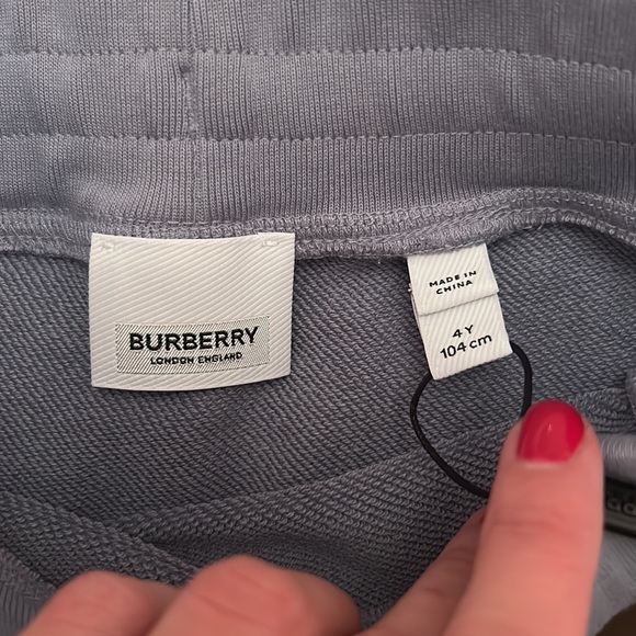 BRAND NEW LITTLE GIRL BURBERRY SKIRT - Picture 3 of 3